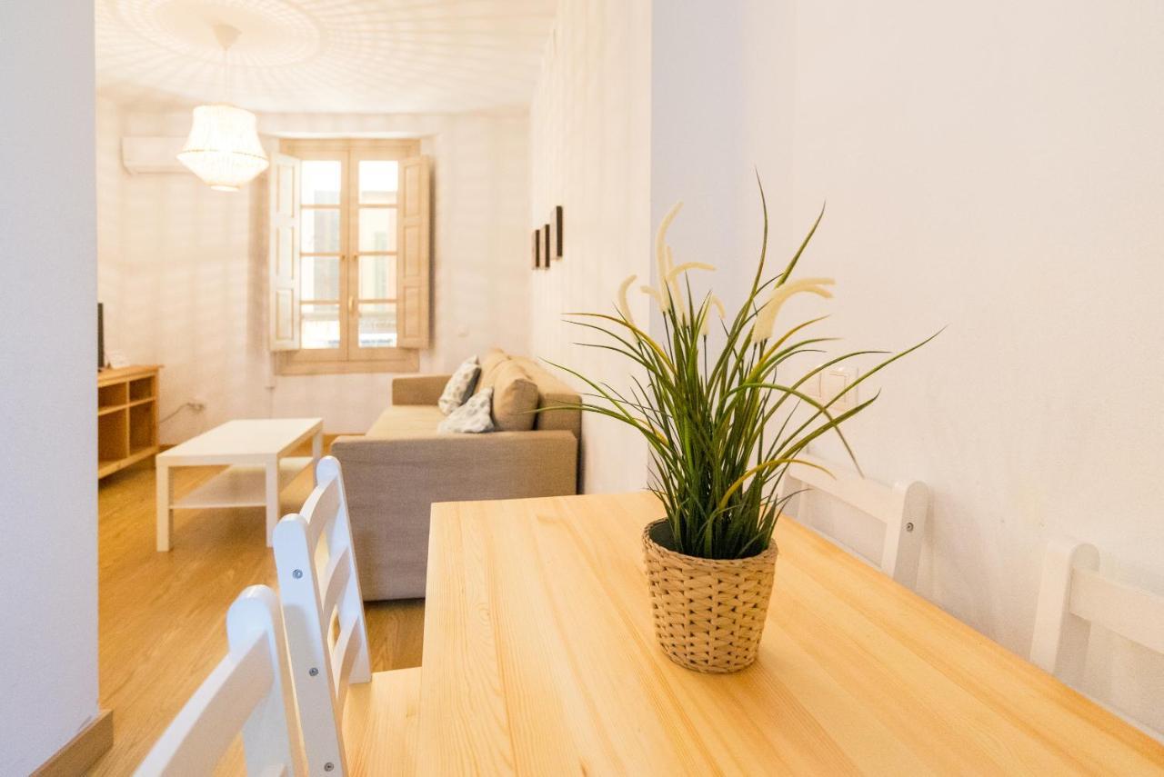 Acogedor Apartamento En El Centro Historico De Malaga - Mitjana Daire Dış mekan fotoğraf